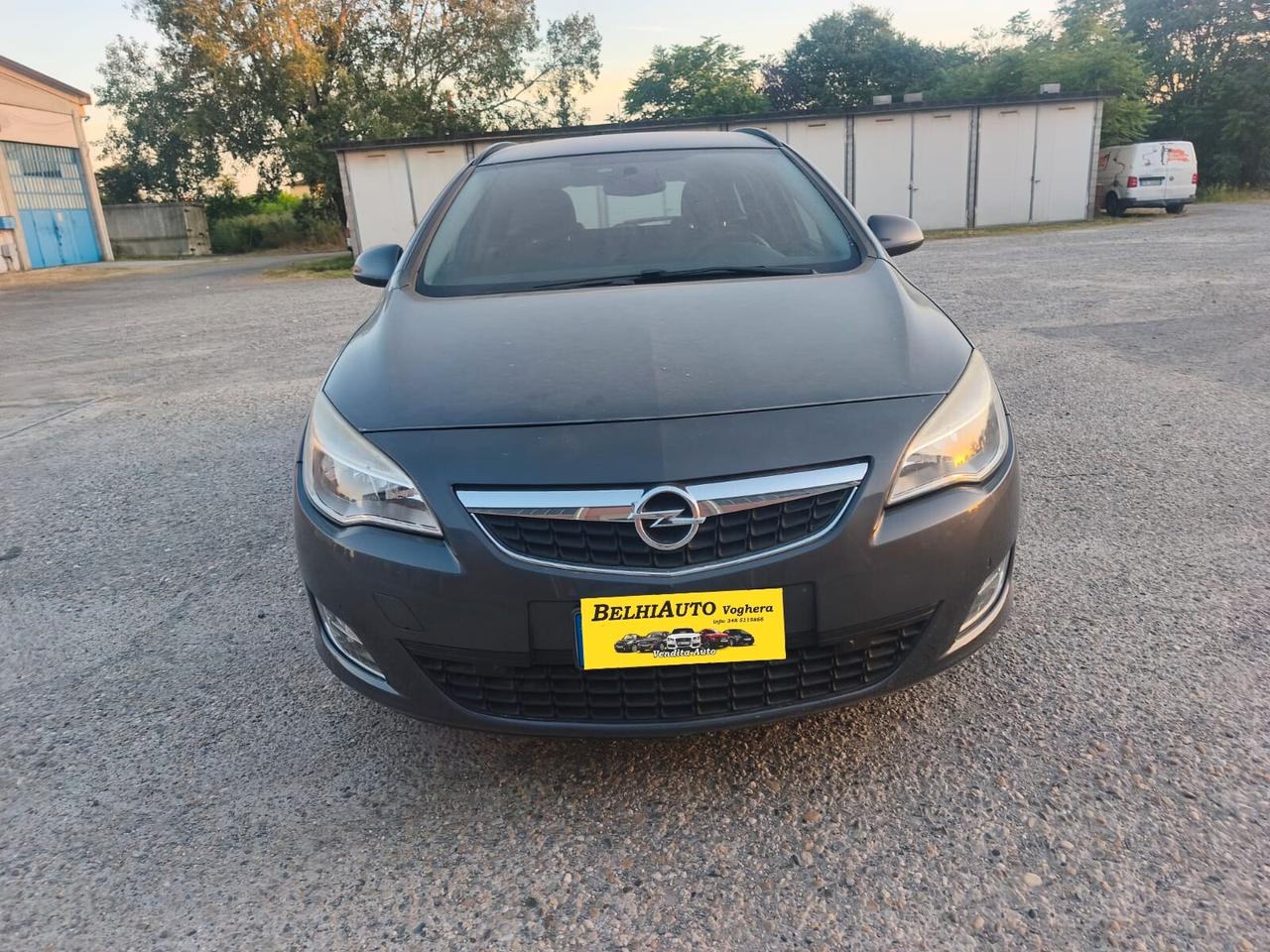 Opel Astra Sw 2012---1.4 Benzina GPL