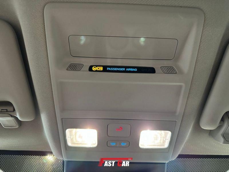 Ford Tourneo Custom 320 2.0 EcoBlue 170CV aut. PL Titanium