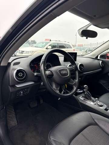 Audi A3 A3 III 2013 Sportback 1.6 tdi Ambition s-tronic
