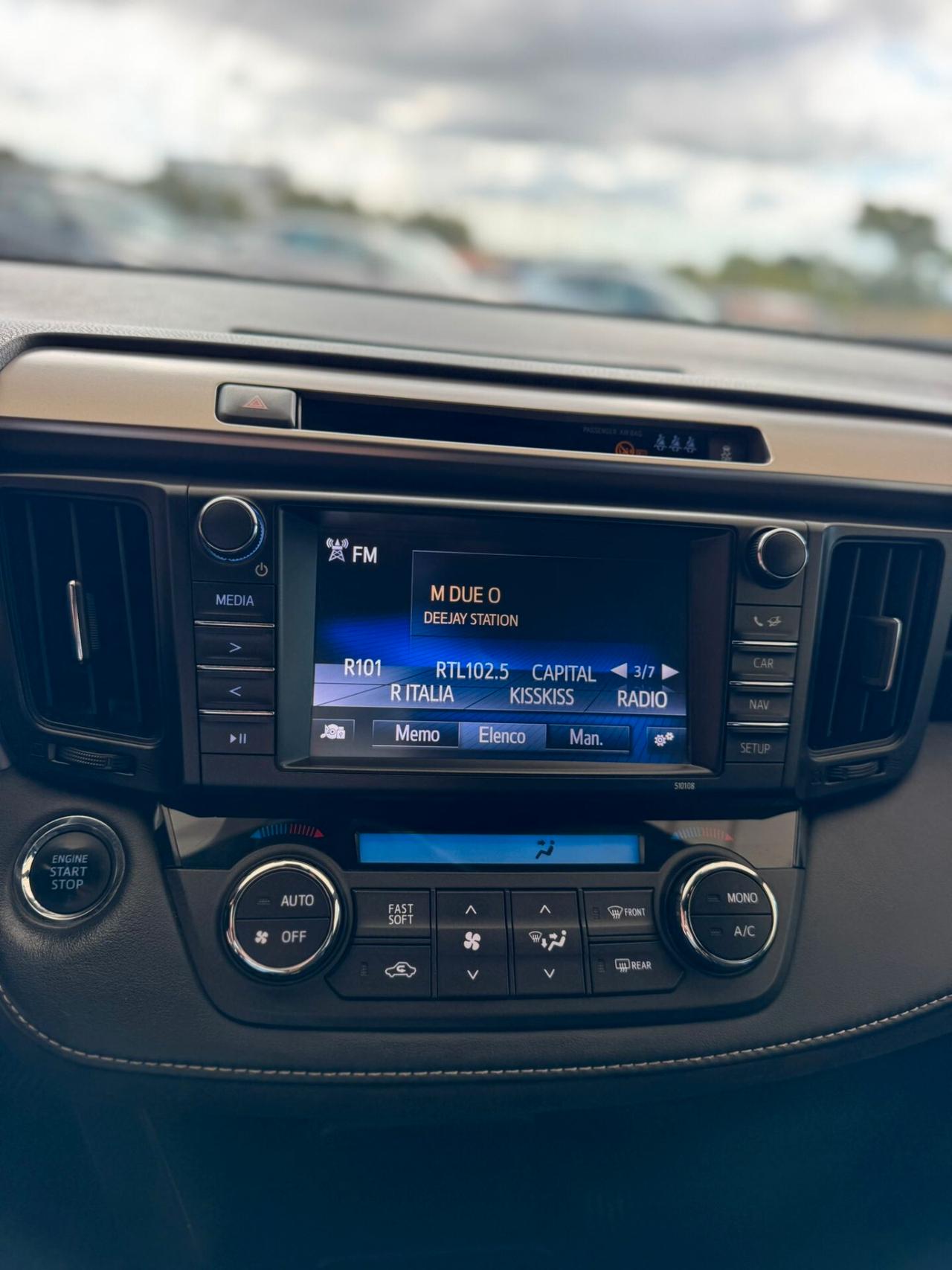 Toyota RAV 4 RAV4 2.0 D-4D 2WD Lounge