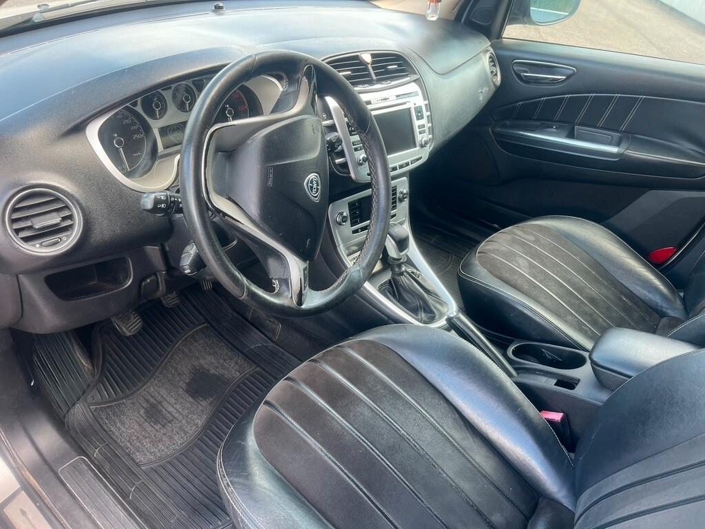 Lancia Delta 1.6 MJT DPF Platino