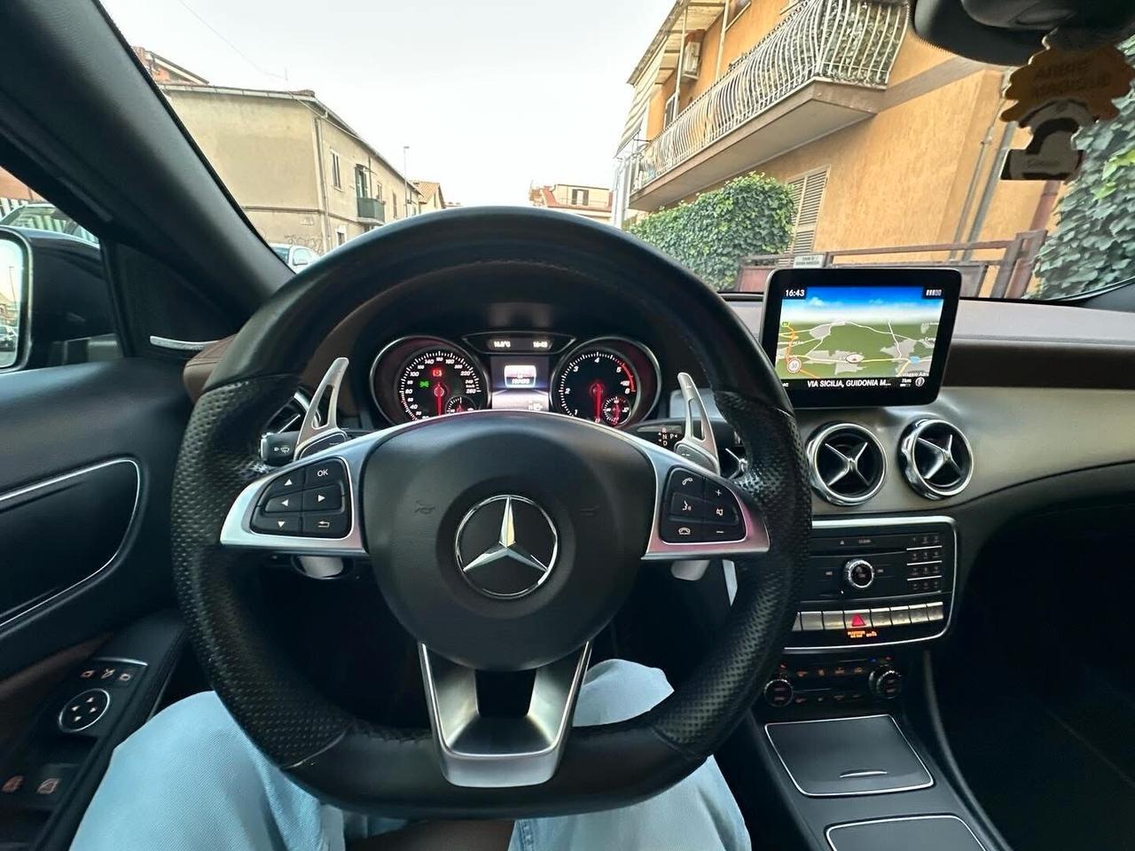 Mercedes-benz GLA 220 d 4Matic Full Pelle Retrocamera Navigazione Apple CarPlay PARI AL NUOVO FINANZIABILE