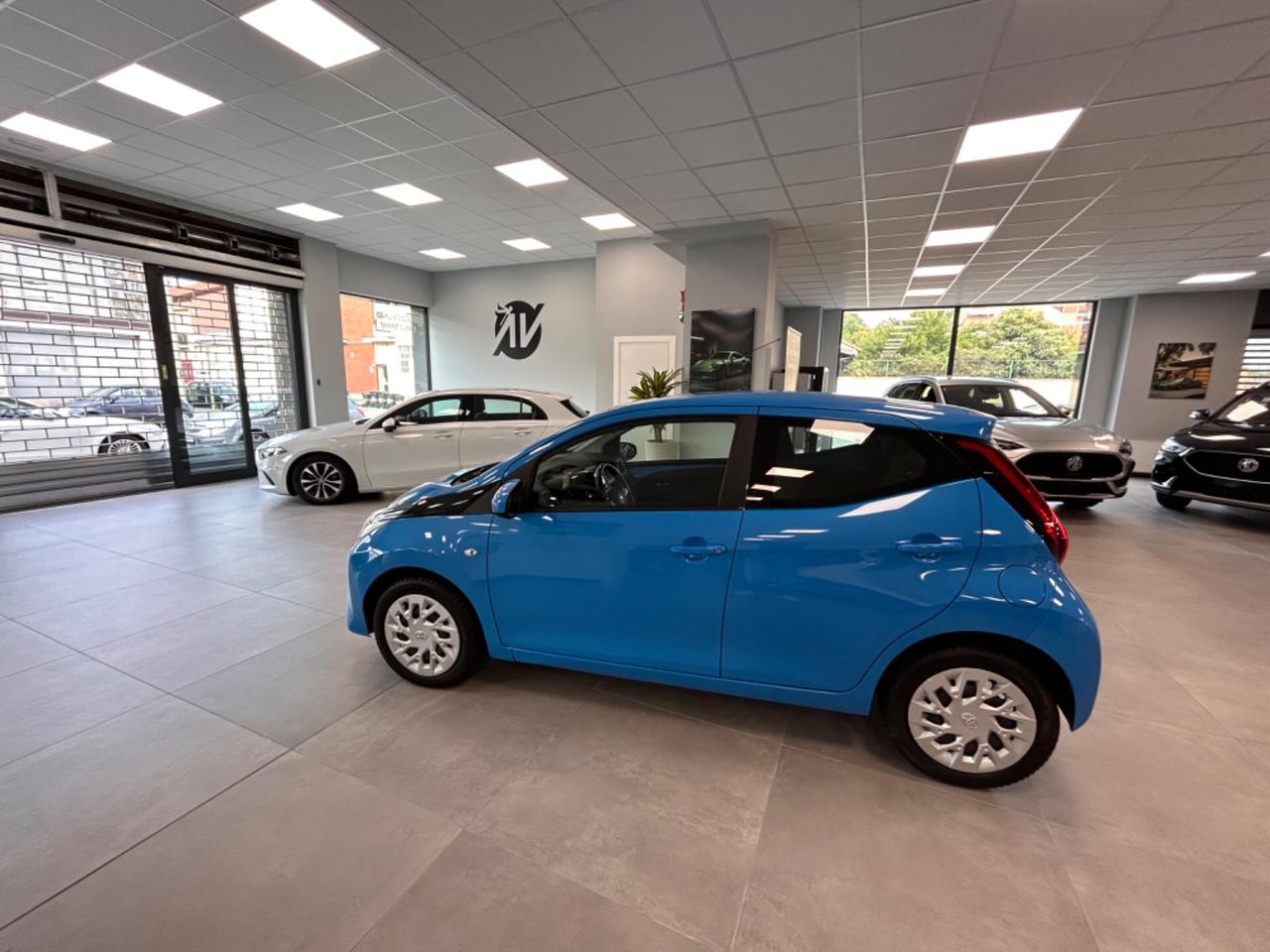 Toyota Aygo 1.0 benzina 72 CV 5 porte 2019 km 27000