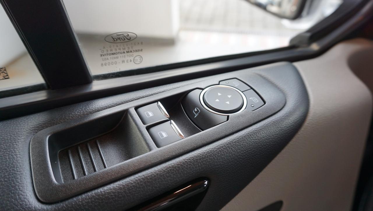 FORD Tourneo Custom 320 2.0 tdci MHEV 185cv Titanium L1H1 E6.2