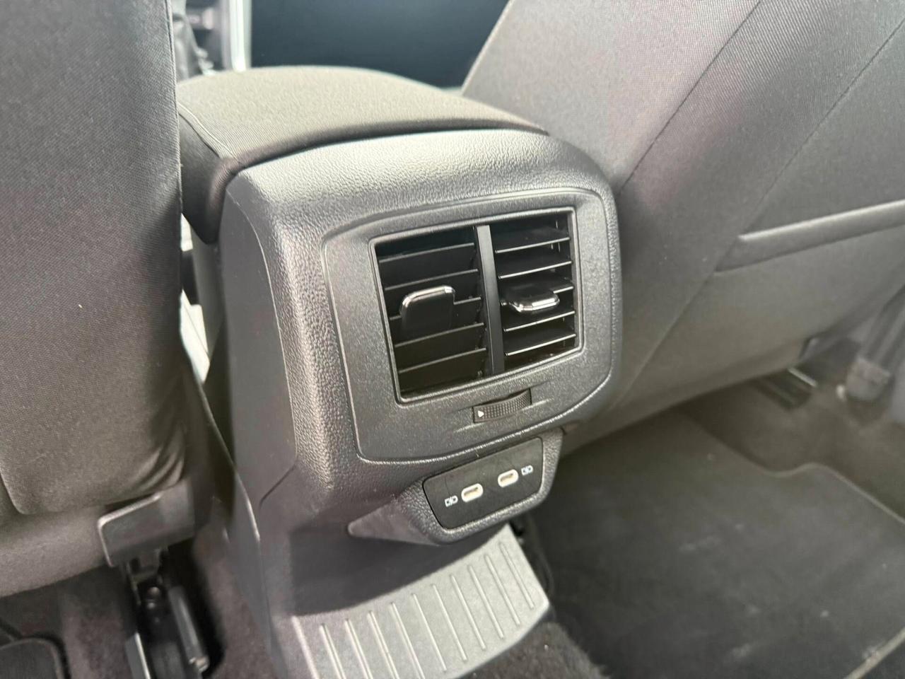 Volkswagen T-Roc 2.0 TDI 116 CV -LIFE- FARI LED