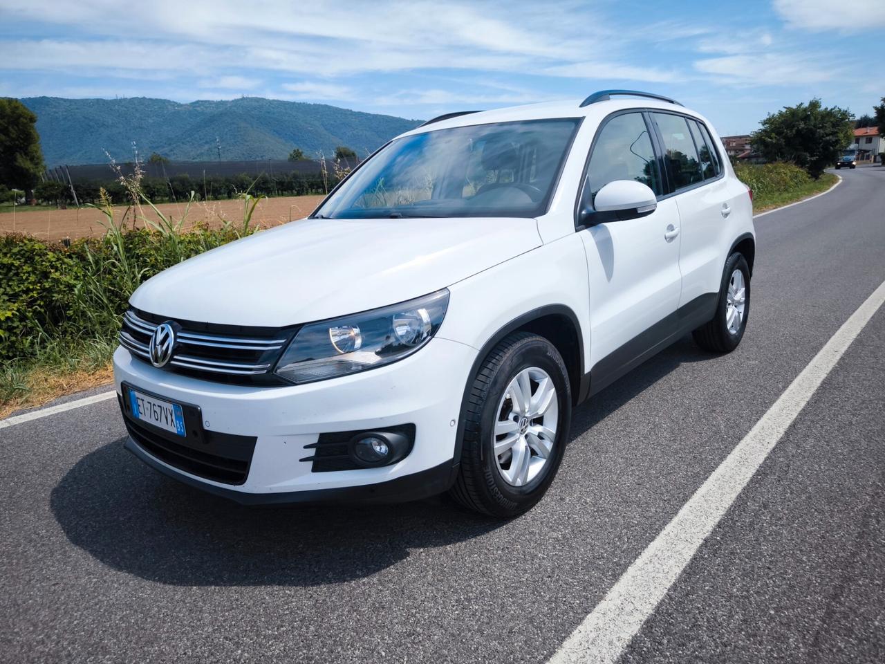 VOLKSWAGEN TIGUAN 1,4 TSI BENZINA 122 CV-OK NEOPATENTATI-GANCIO TRAINO