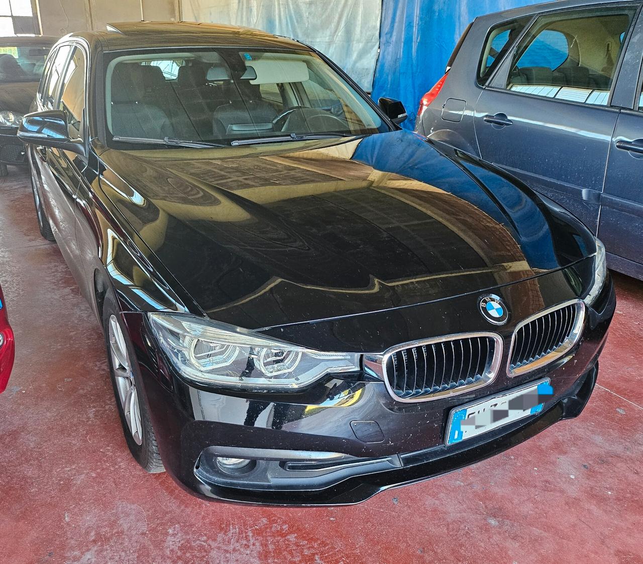 Bmw 318 318d Touring Business con TETTO aut
