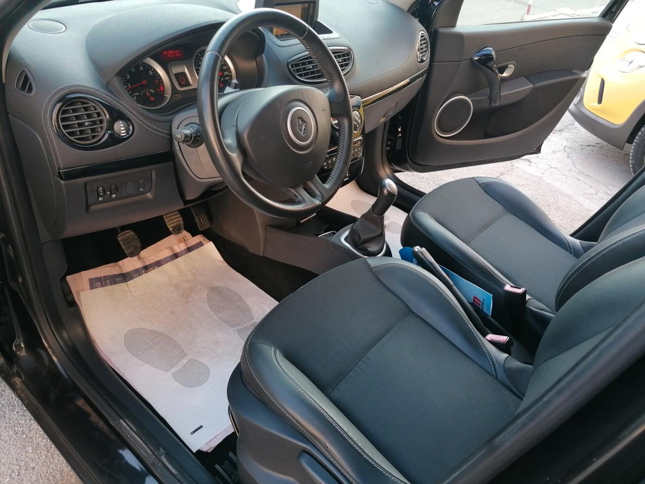 Renault Clio 1.2 Benzina PARI AL NUOVO