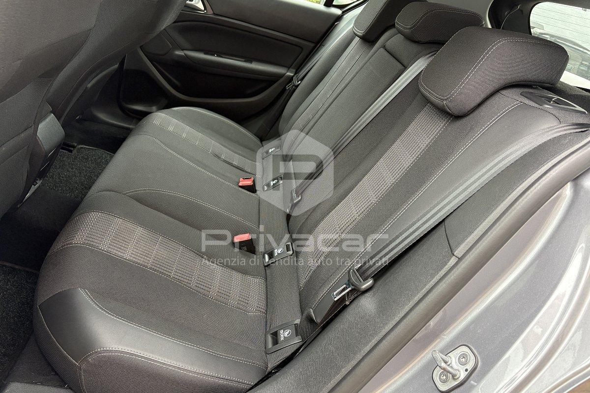 PEUGEOT 308 BlueHDi 130 S&S EAT8 Allure