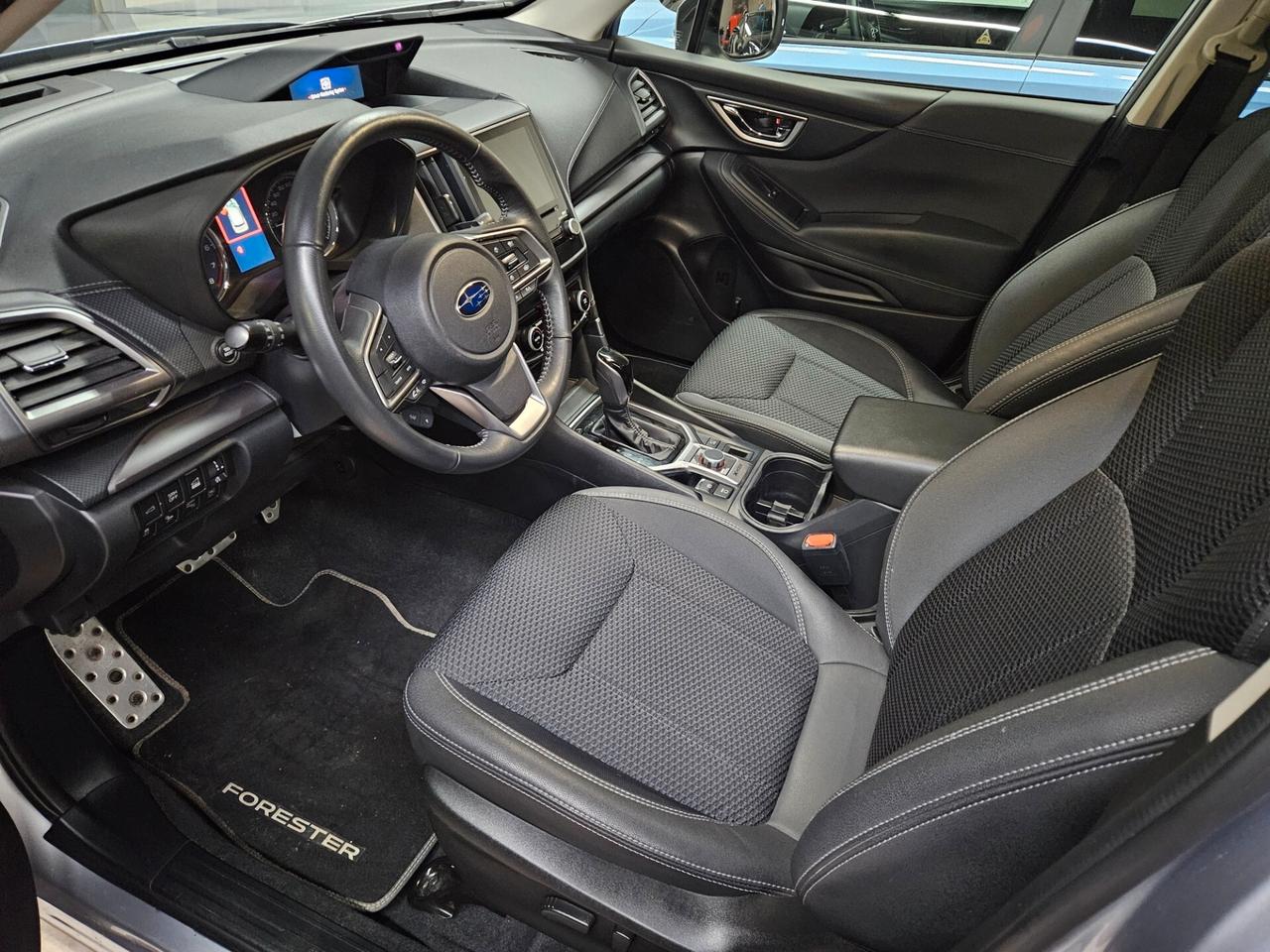 Subaru Forester 2.0 e-Boxer MHEV CVT Lineartronic Style - IBRIDA