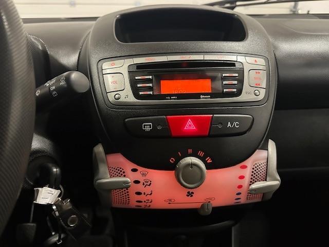 TOYOTA - Aygo 5p 1.0 Orange connect (tobasco)