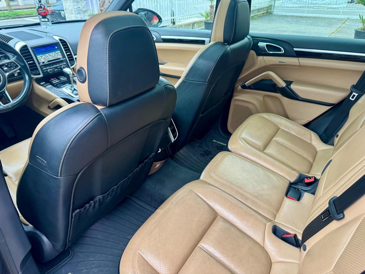 PORSCHE CAYENNE 3.0 250cv FULL FULL (PERMUTO)