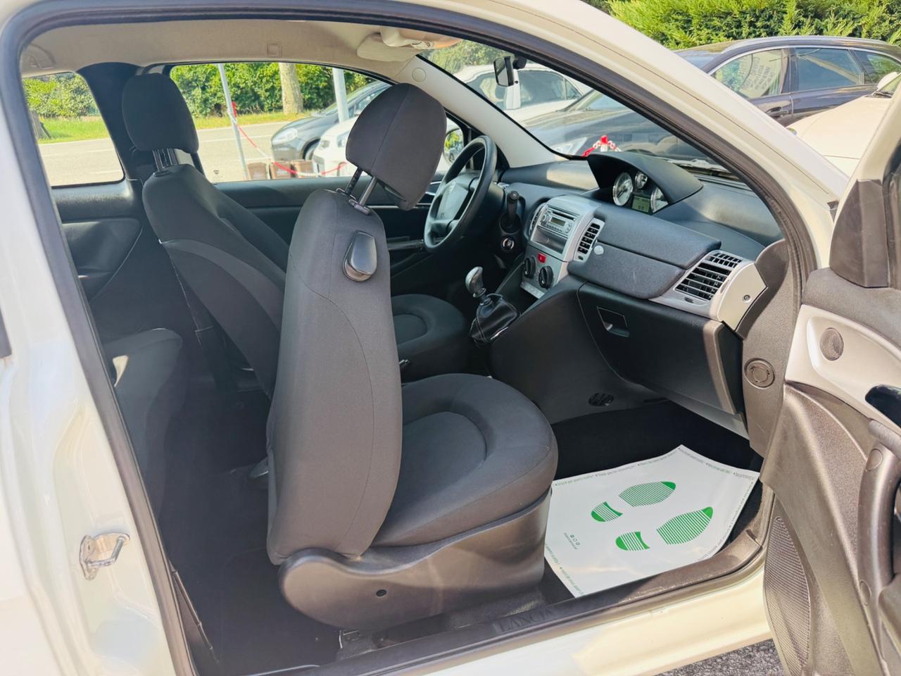 Lancia Ypsilon 1.2 69 CV