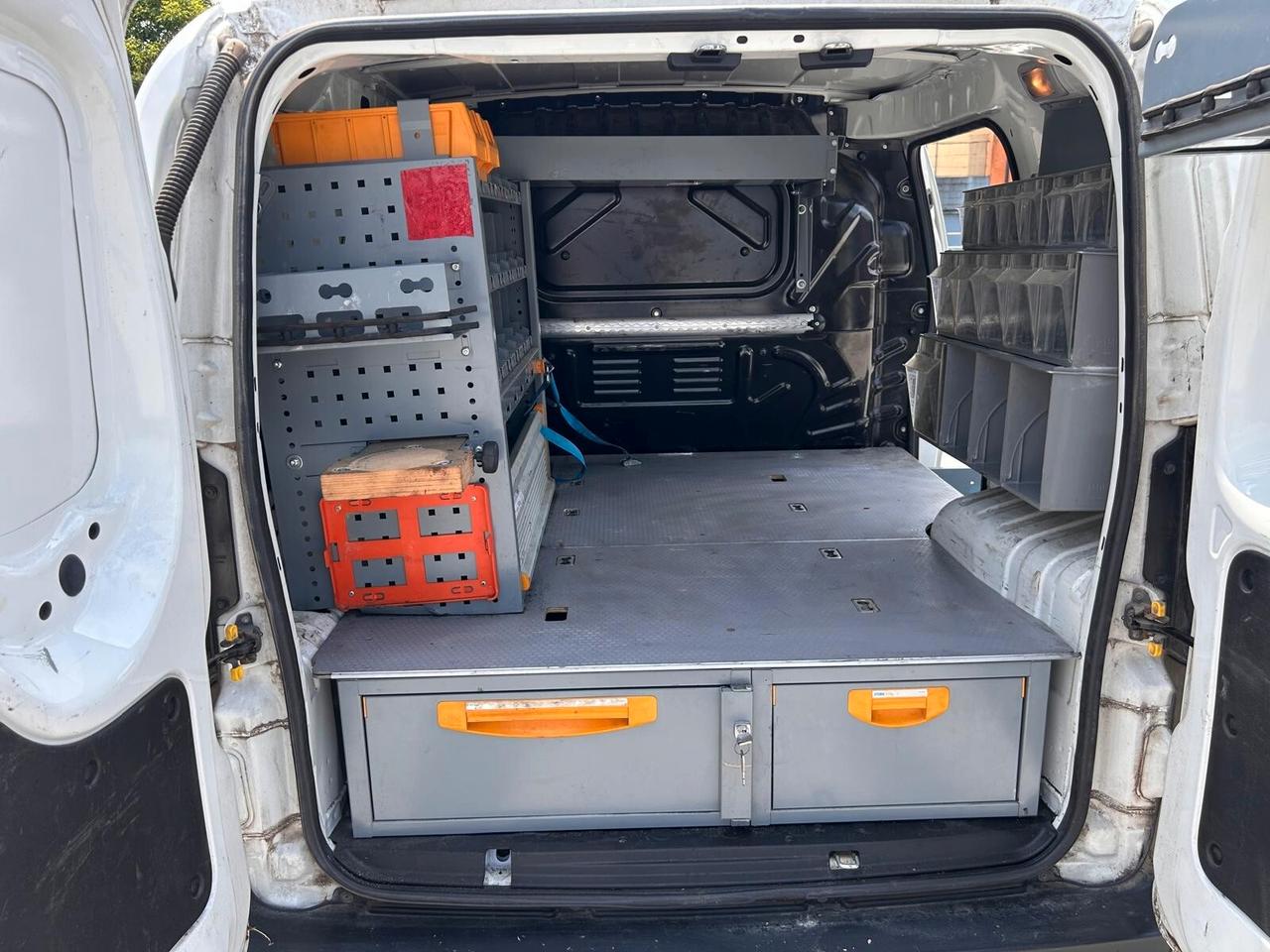 FIAT FIORINO 1.3 MJT 95 CV ALLESTITO STORE VAN