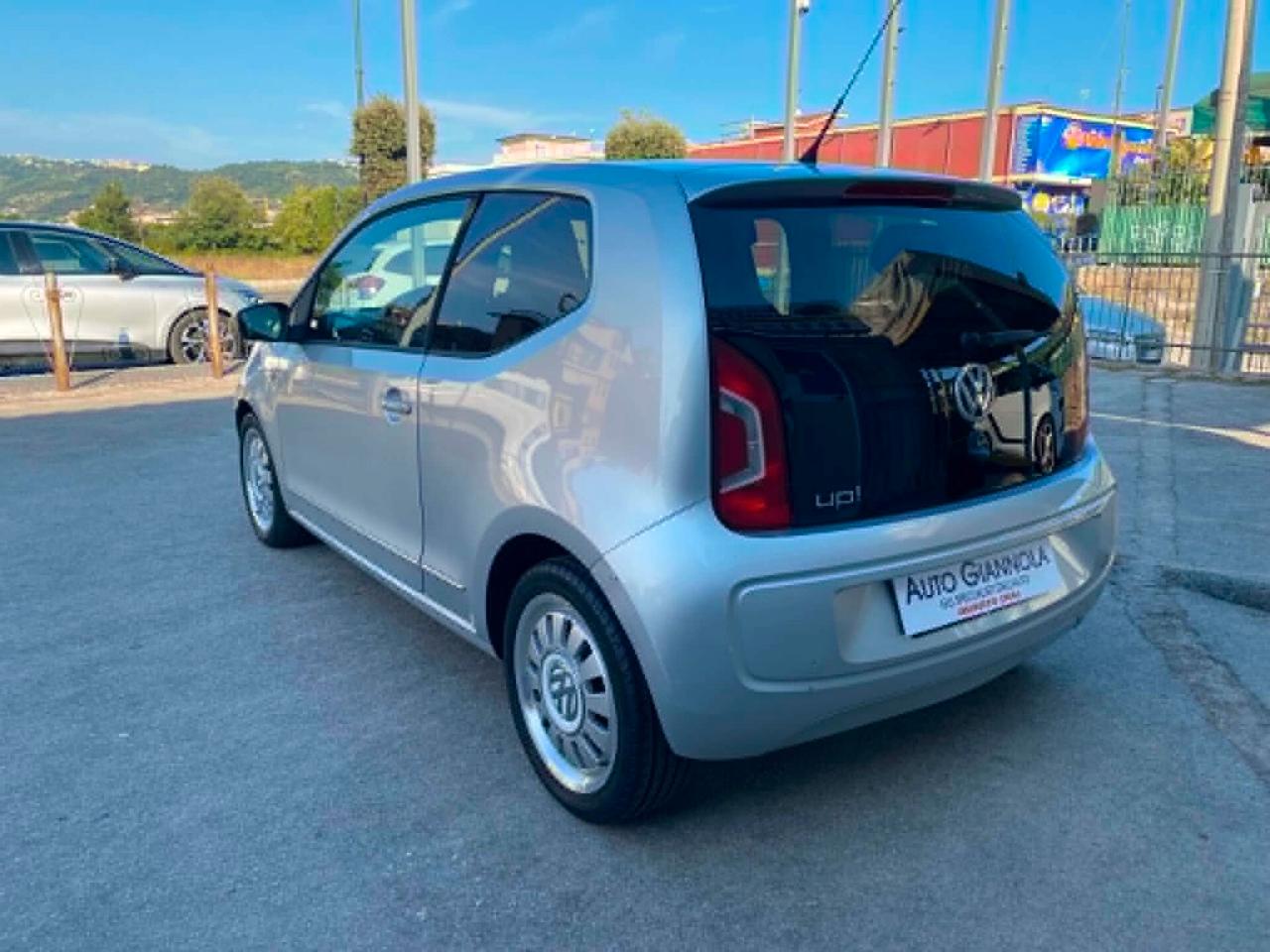 Volkswagen up! 1.0 3p. X Neopatentati a Prezzo