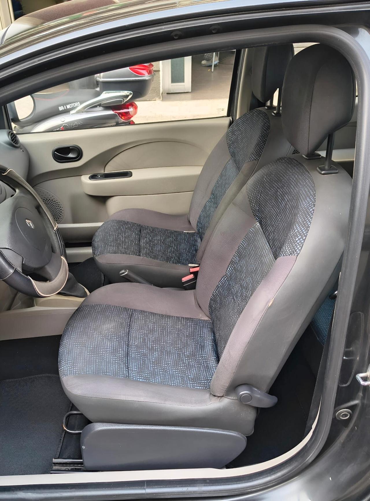 Renault Twingo 1.2 8V