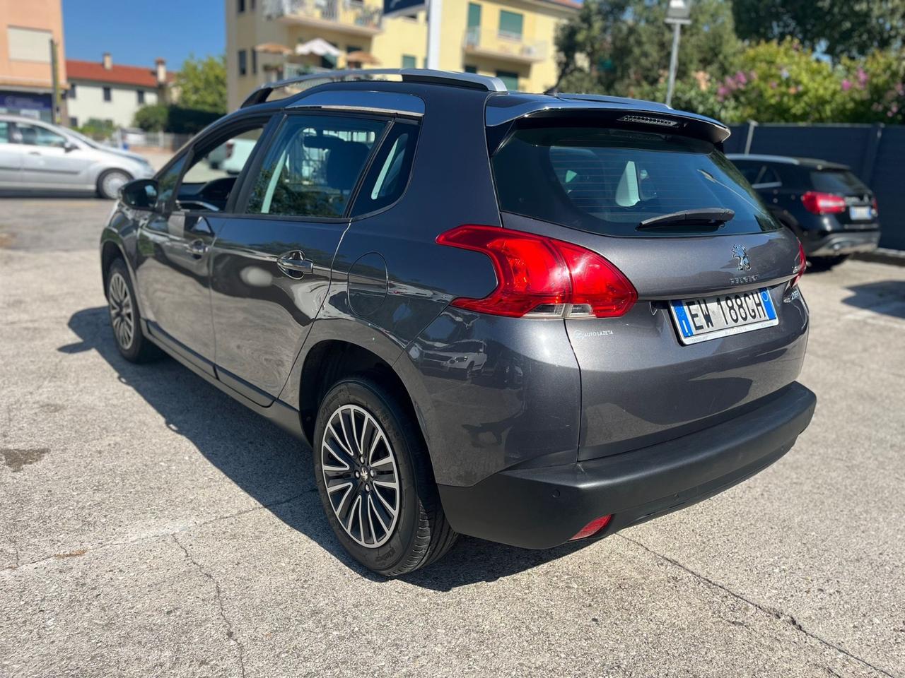 Peugeot 2008 PureTech 82 Active