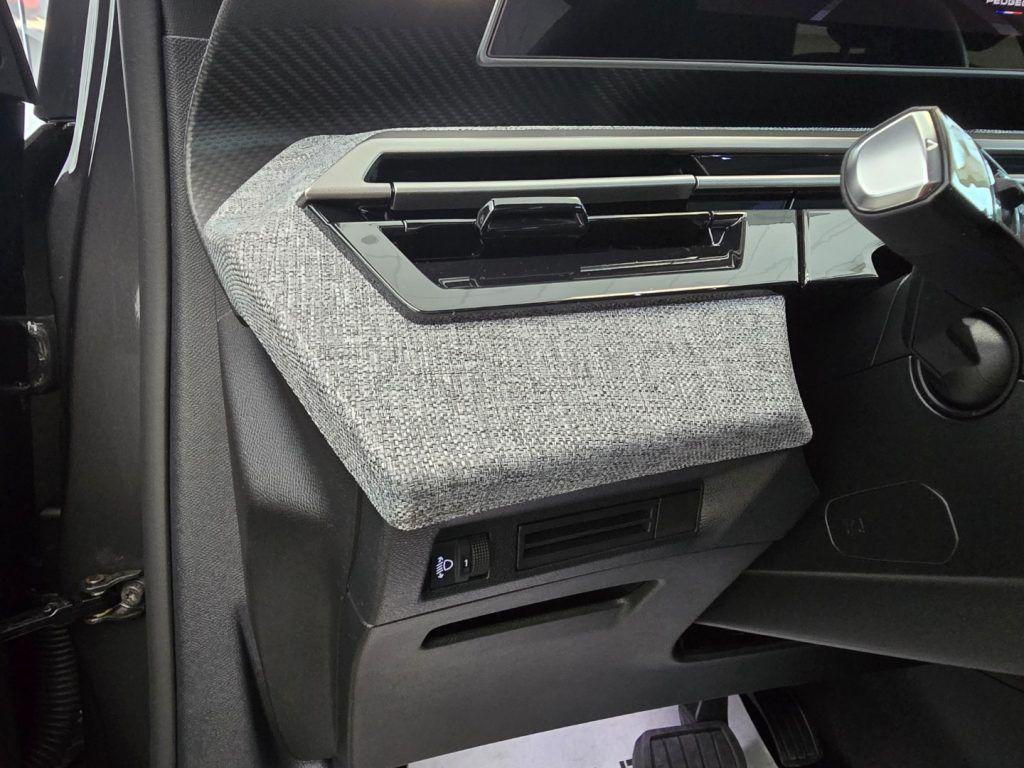 Peugeot 3008 Hybrid 145CV e-DCS6 Allure