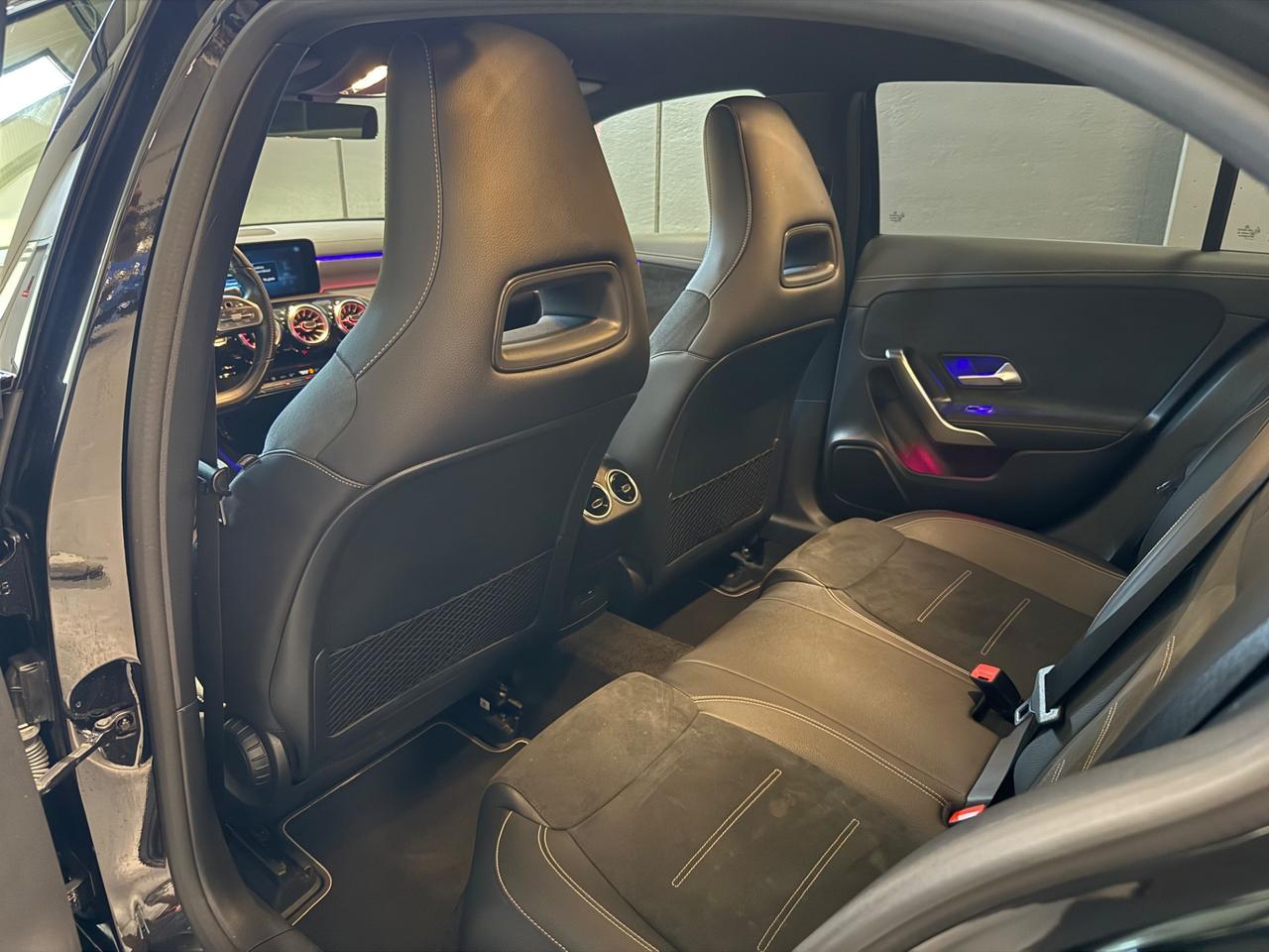 Mercedes-benz A 180 d Premium Edition One AMG Night Edition