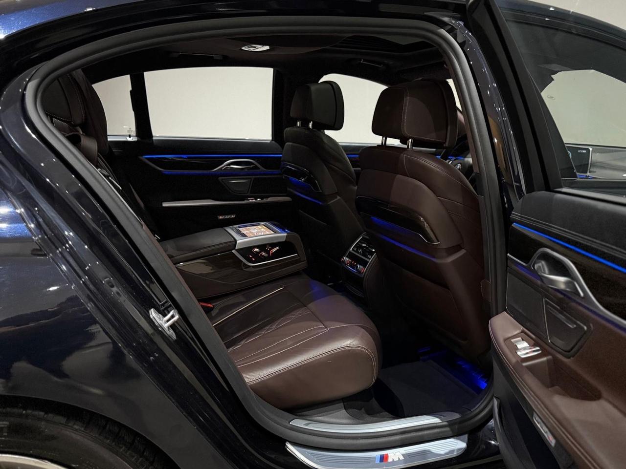 Bmw 740d xDrive M-paket (320cv/235kw)