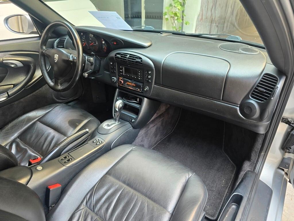 Porsche 911 Carrera cat Coupé