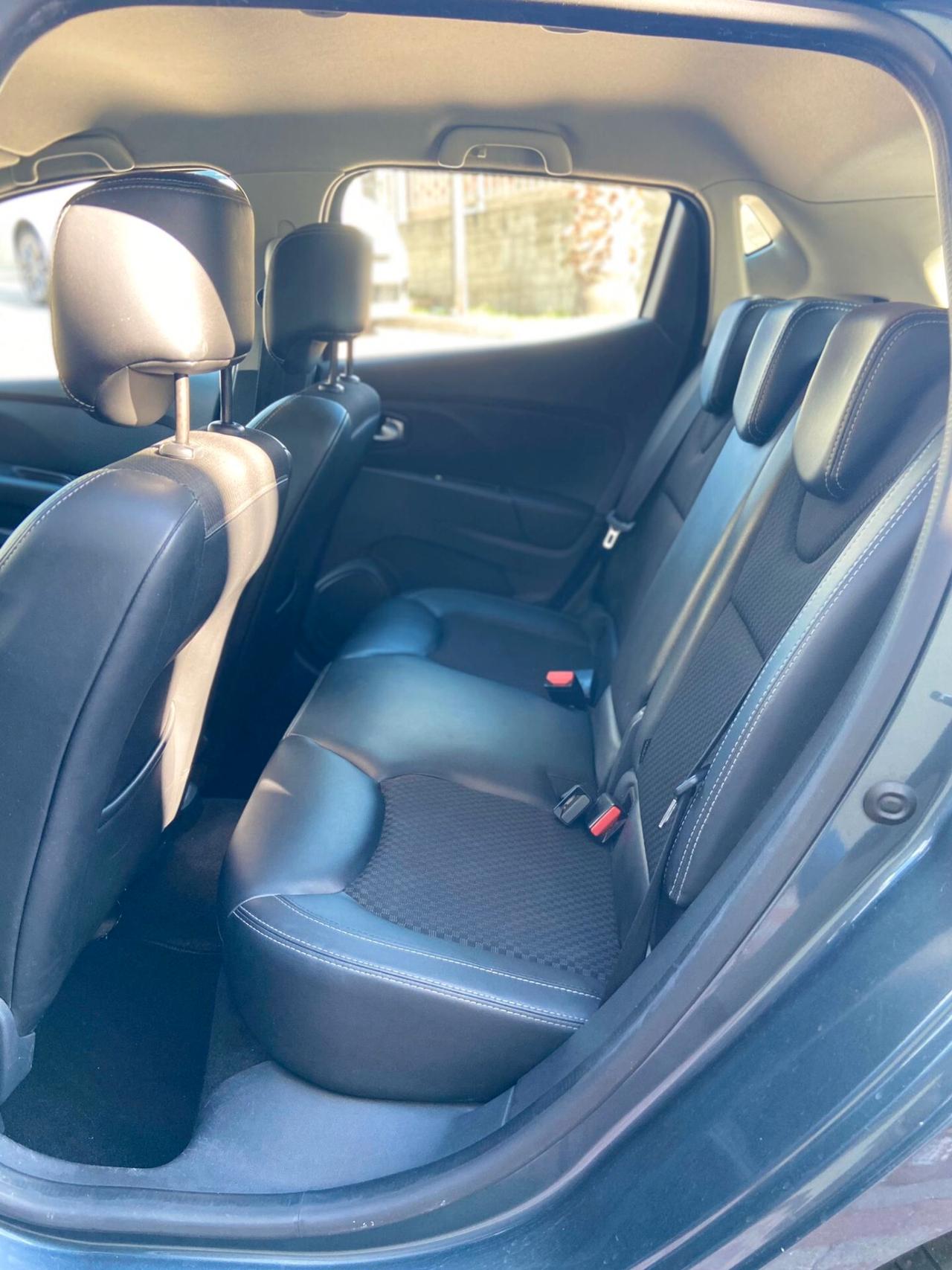 Renault Clio 1.5 dCi 110cv (81kw) Energy Duel Euro6