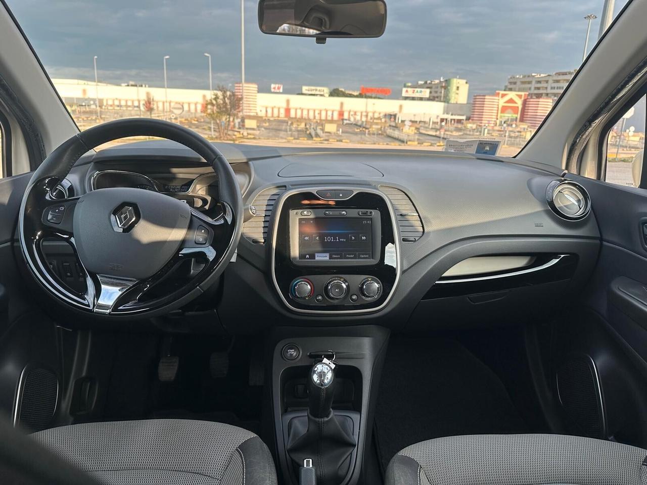 Renault Captur 1.5DCI 90 CV GANCIO TRAINO ORIGINALE RENAULT