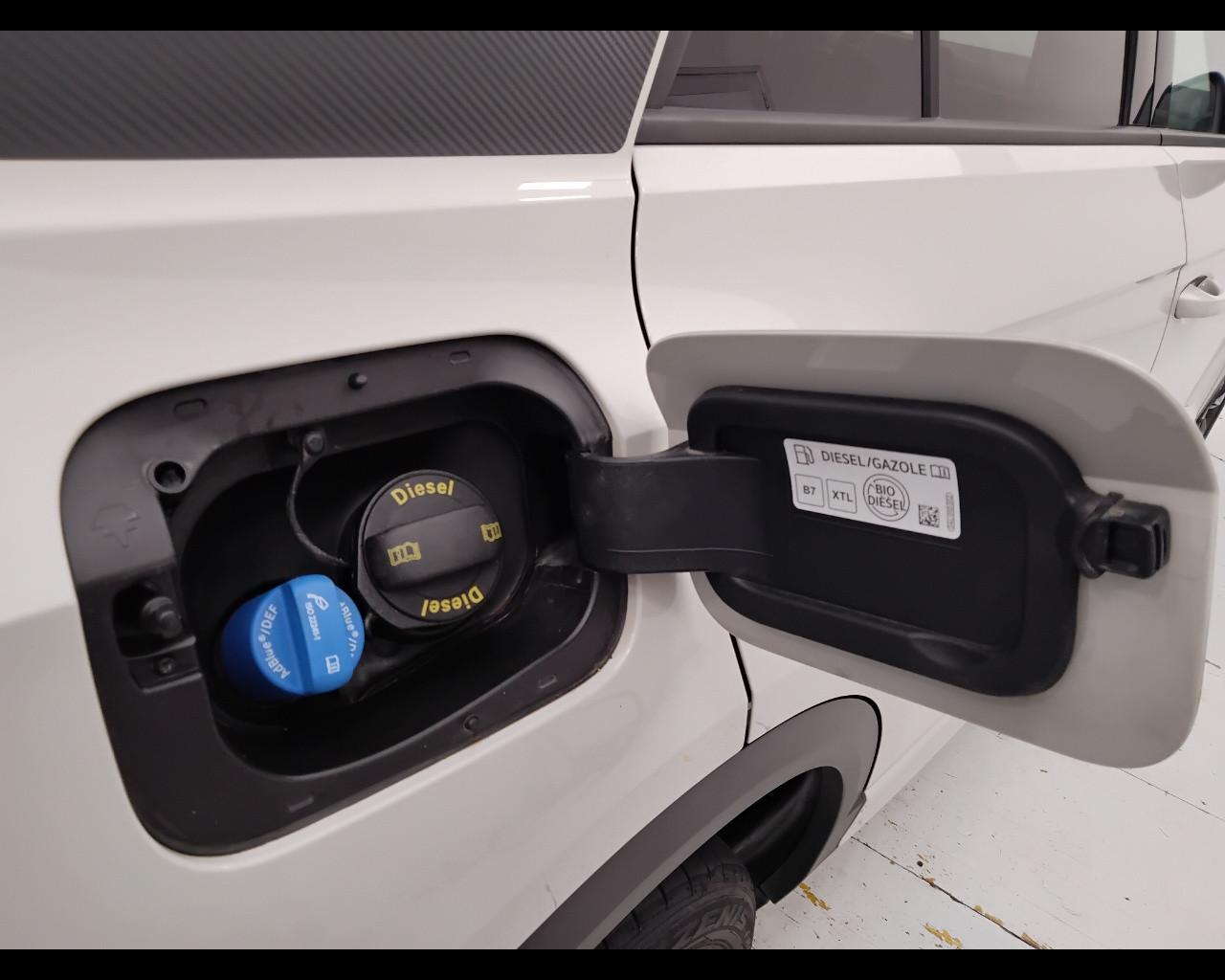 VOLKSWAGEN T-Roc I 2022 - T-Roc 2.0 tdi R-Line 115cv