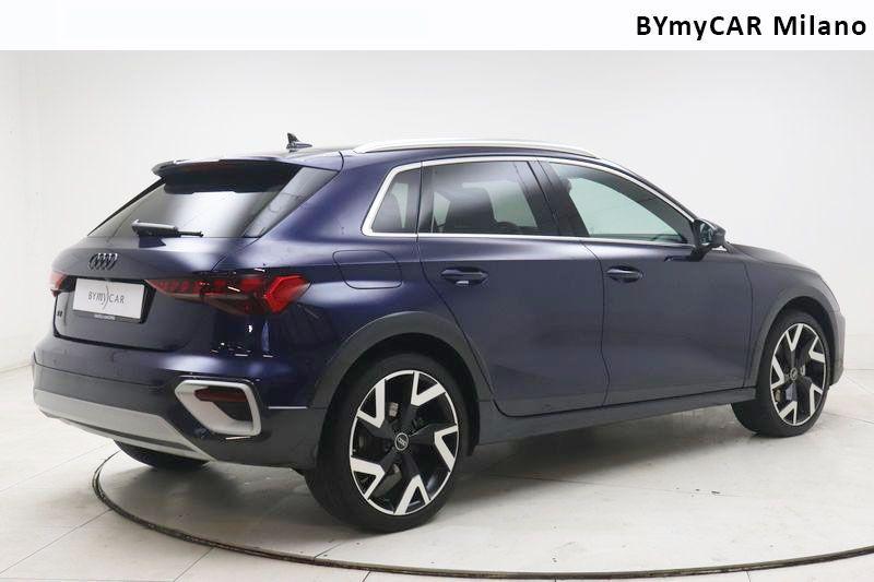 Audi A3 35 1.5 TFSI mHEV 48V Identity Contrast S tronic