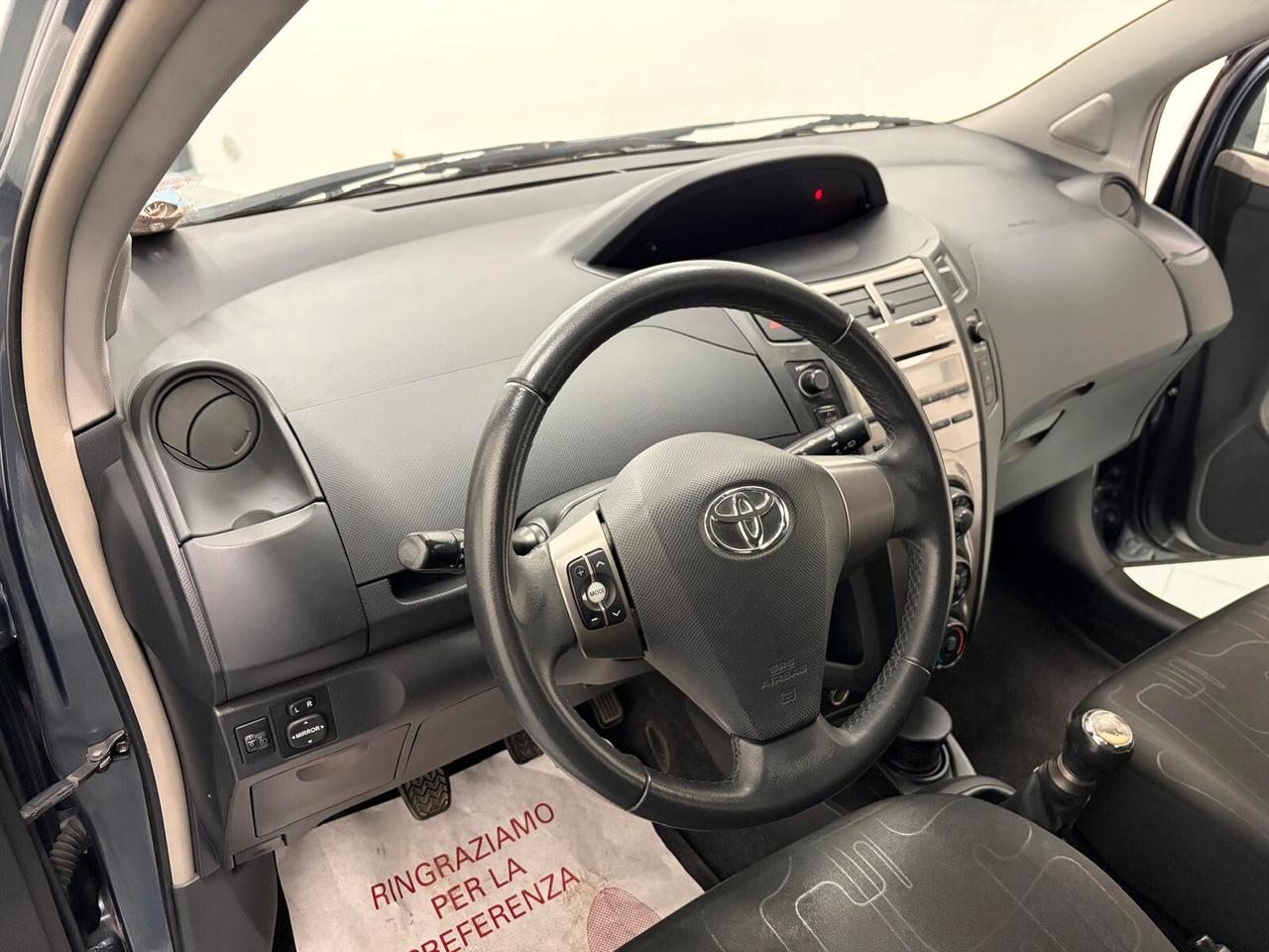 Toyota Yaris 1.0 TUTTO INCLUSO CHIAVI IN MANO LEGGI