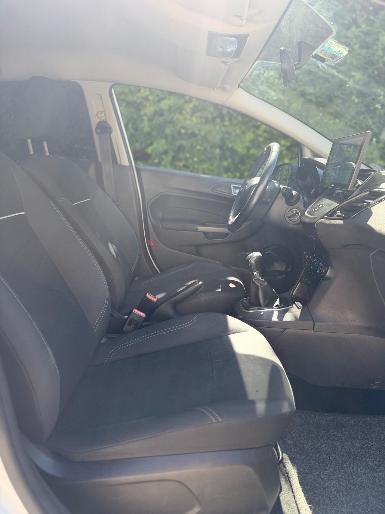 Ford Fiesta 1.2 60CV 5 porte OK NEOPATENTATI