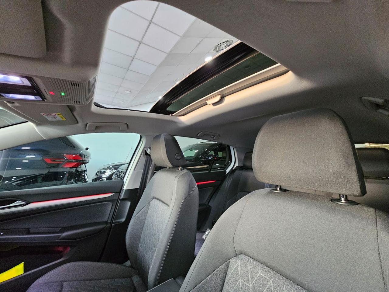 Volkswagen Golf TDI MOVE LIFE C.16 Tetto Nav Led Matrix Clima3Zone