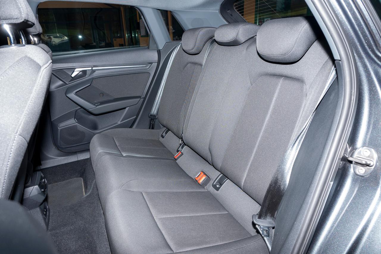 Audi A3 2.0 TDI quattro S line 200CV - UNIPROPRIETARIO