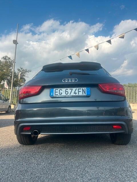 Audi A1 1.6 TDI 105 CV Ambition - 2011