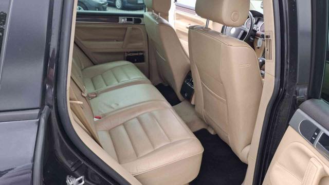 VOLKSWAGEN Touareg 2.5 R5 TDI