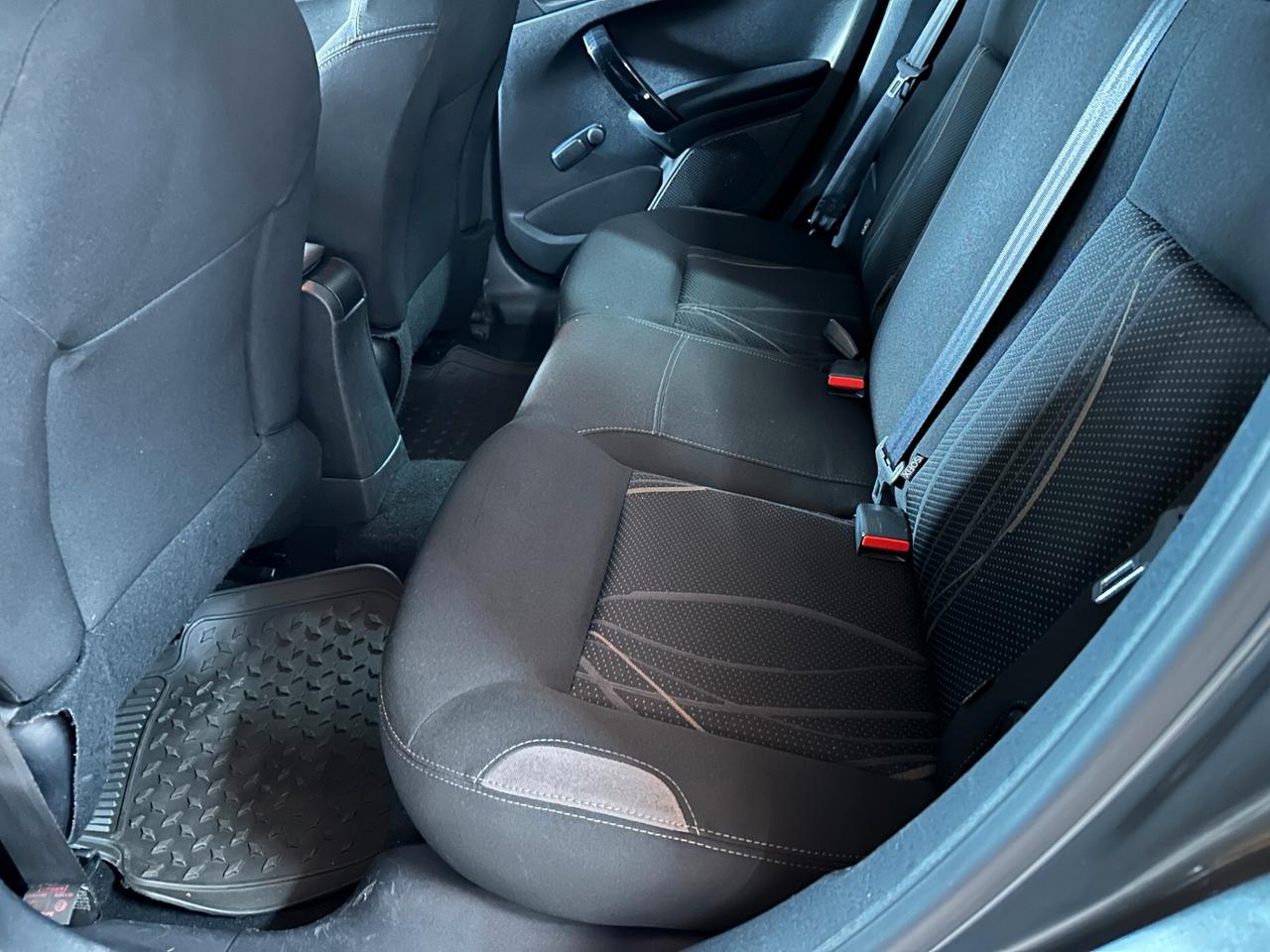 Peugeot 208 1.4 HDi 68 CV 5 porte Active BUSINESS