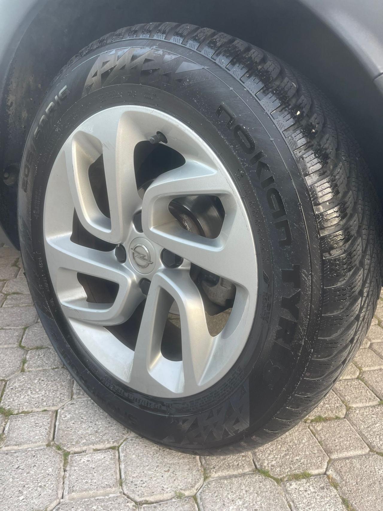 Opel Crossland X 1.2 12V Innovation GANCIO TRAINO