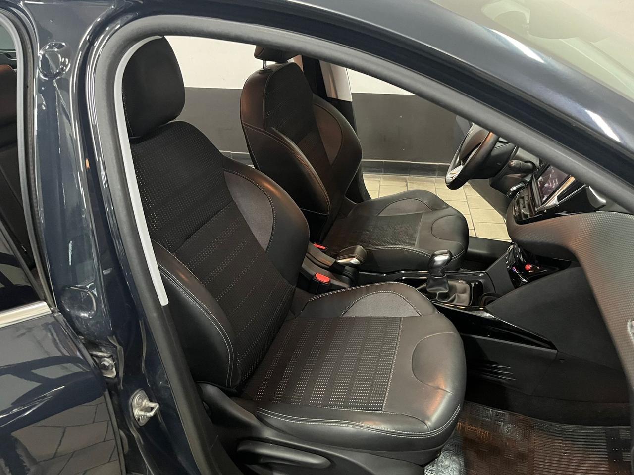Peugeot 2008 BlueHDi 100 GT Line 2017