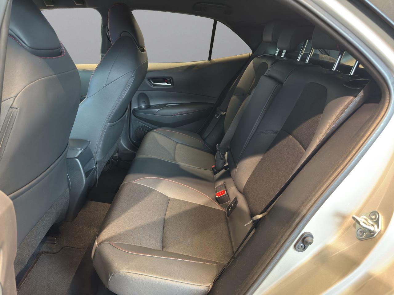 Toyota Corolla 1.8h GR Sport auto