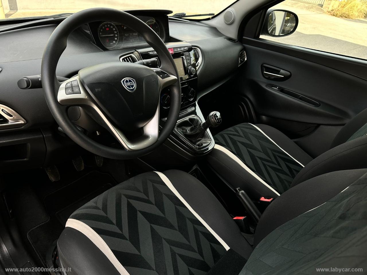 LANCIA Ypsilon 1.3 MJT 95 CV 5p. S&S Gold