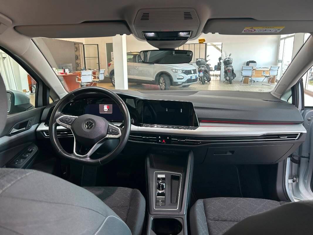 Volkswagen Golf 2.0 tdi Life 150cv dsg