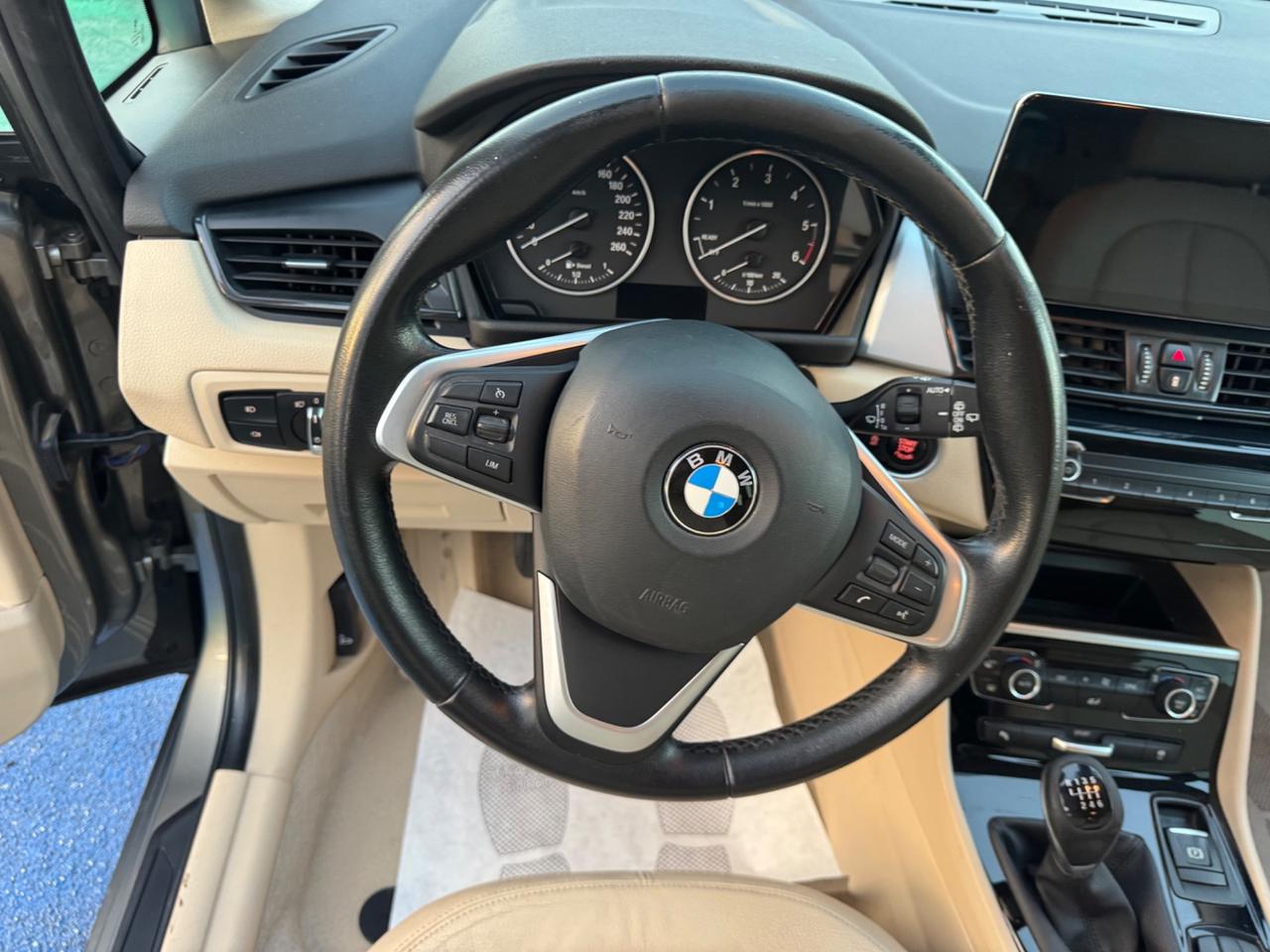 Bmw 2er gran Tourer 216d luxury 7 POSTI