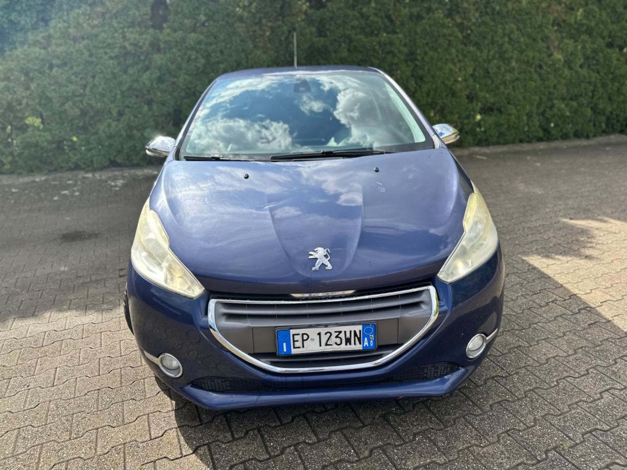 Peugeot 208 1.6 e-HDi 92 CV Stop&Start 3 porte XY