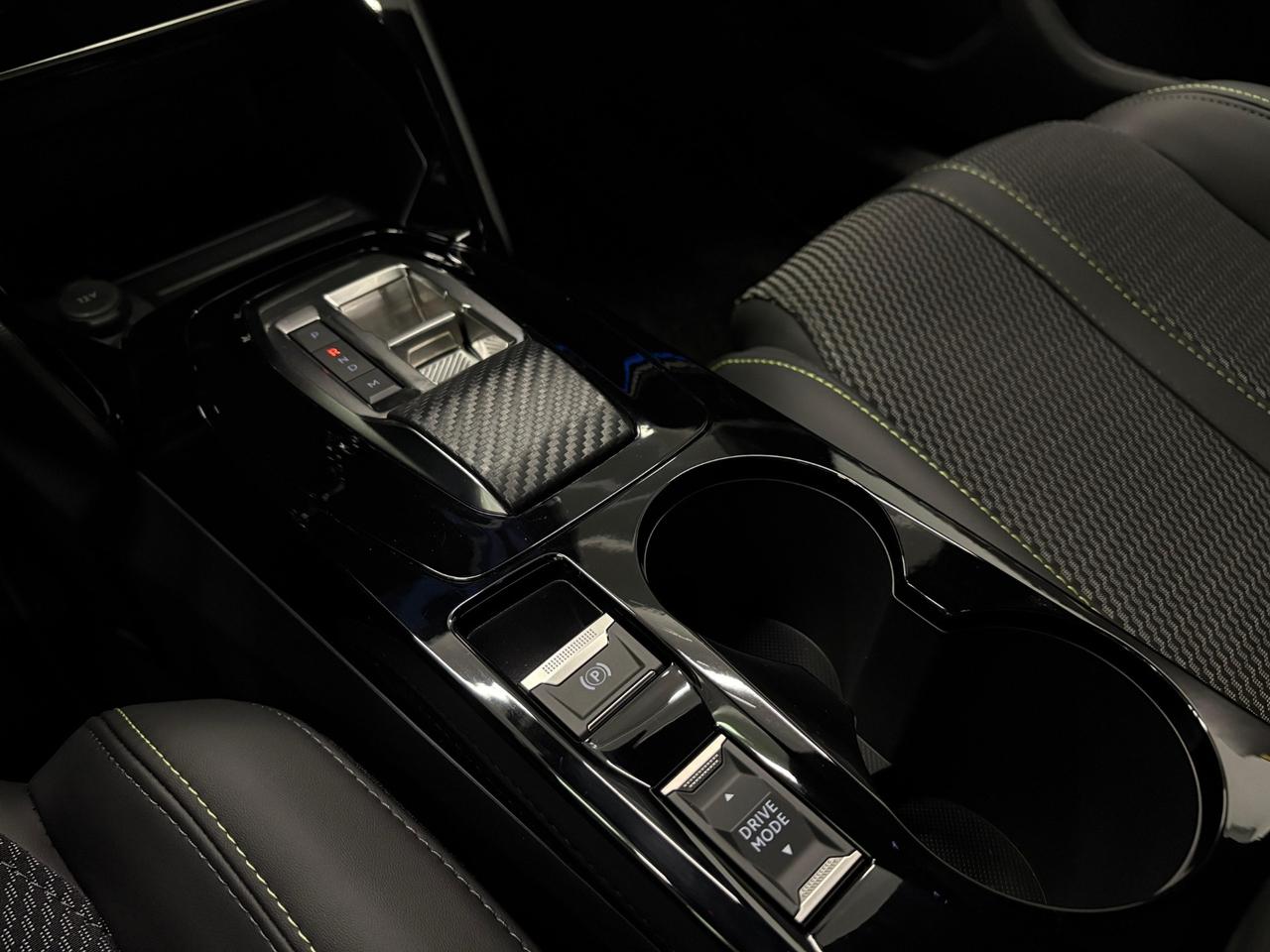 Peugeot 2008 1.2 HYBRID GT E-DCS6 *KM ZERO*