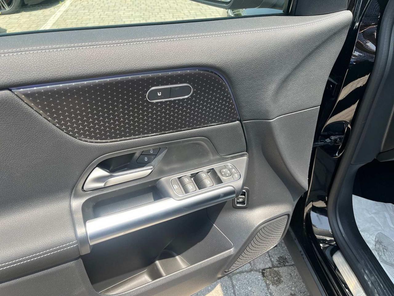 Mercedes-Benz GLA 200 d automatic
