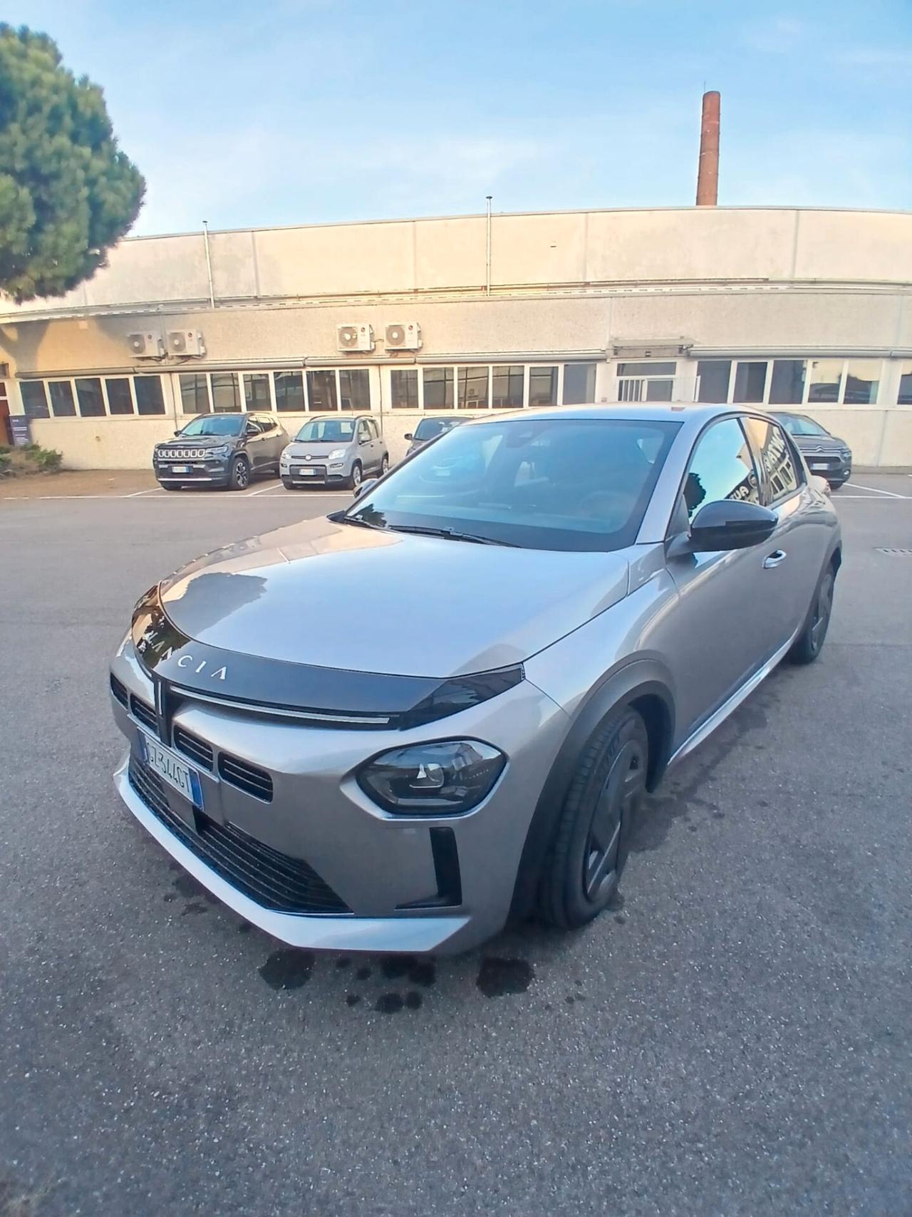 Lancia Ypsilon Hybrid e-DCT