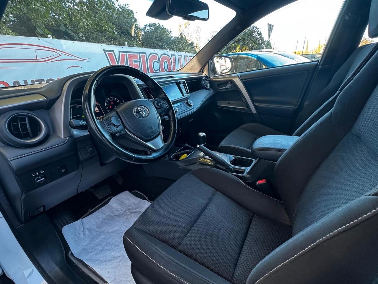Toyota RAV 4 2.5 Hybrid 2WD Lounge