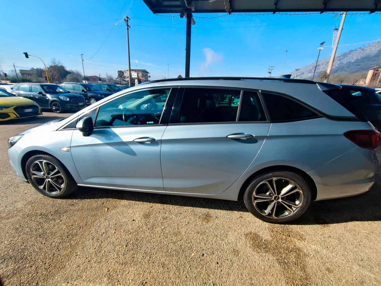 Opel Astra 1.4 Ecotec Sports Tourer automatica