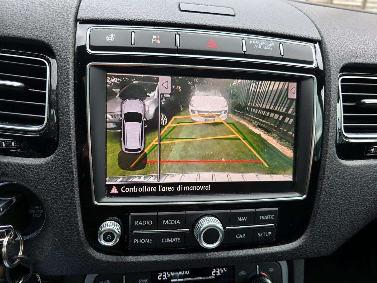 VW Touareg R.LINE 3.0TDI 204CV TETTO APRIBILE -2017