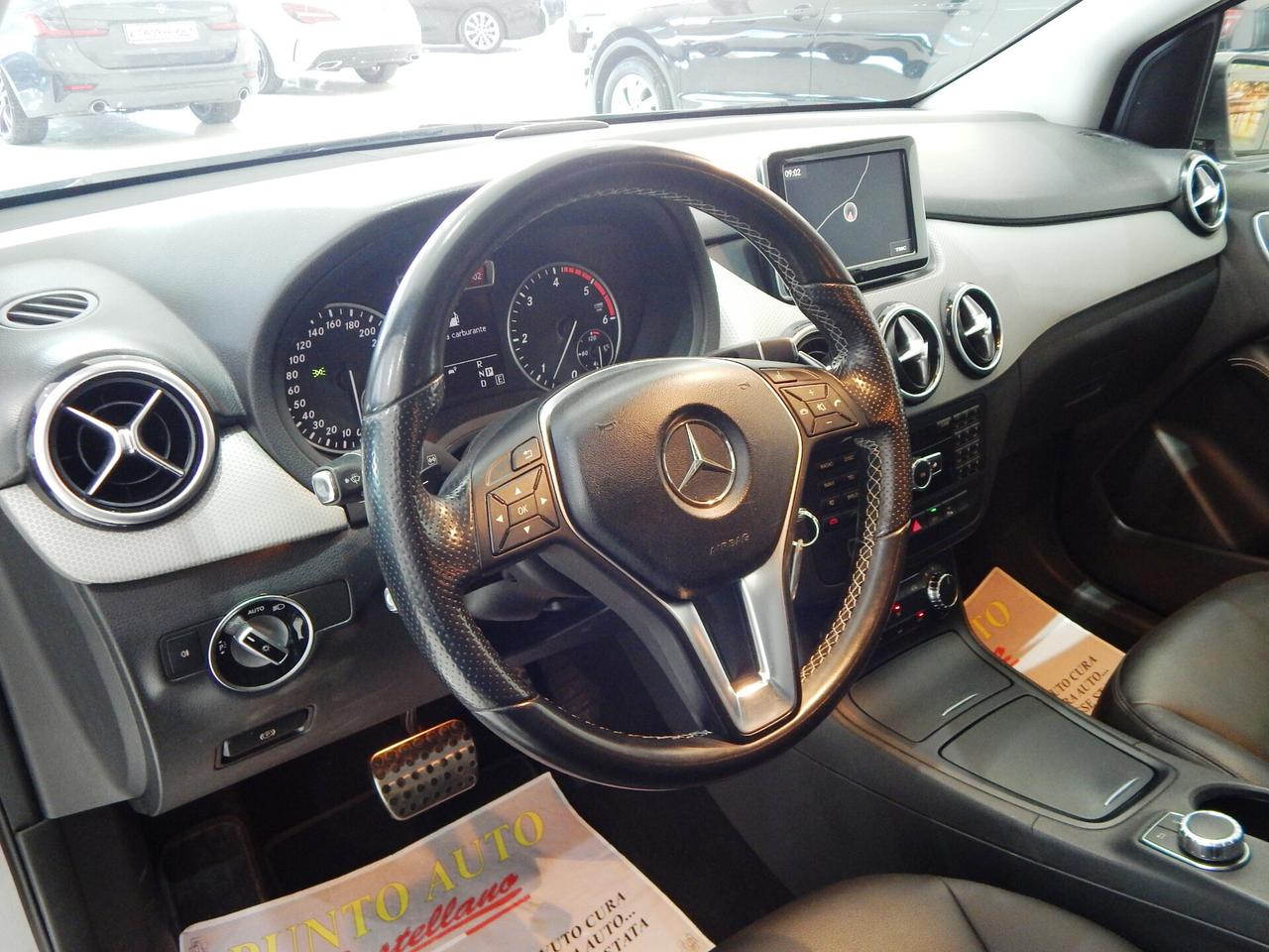 Mercedes-Benz B 180 cdi Executive Aut. NAVI-PELLE-PARK-KAMERA-LED